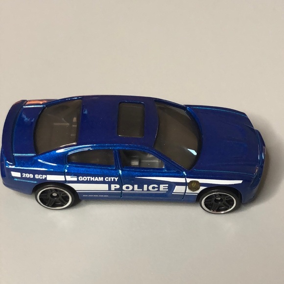 Dodge Charger R/T Gotham PD - Picture 1 of 9